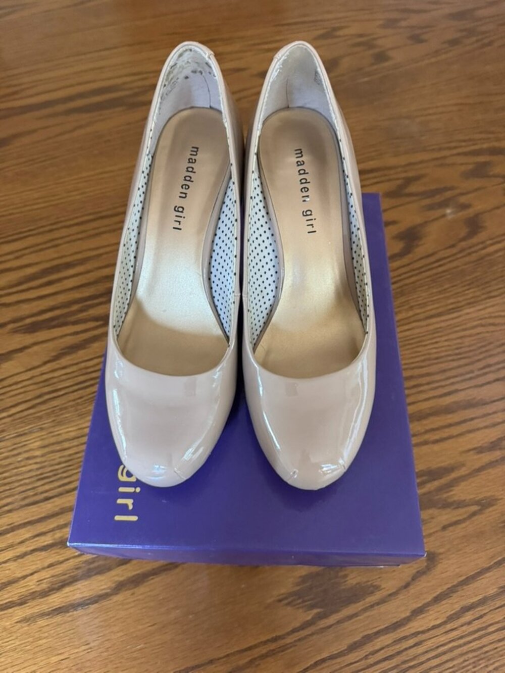 Madden Girl vintage nude platform heels
